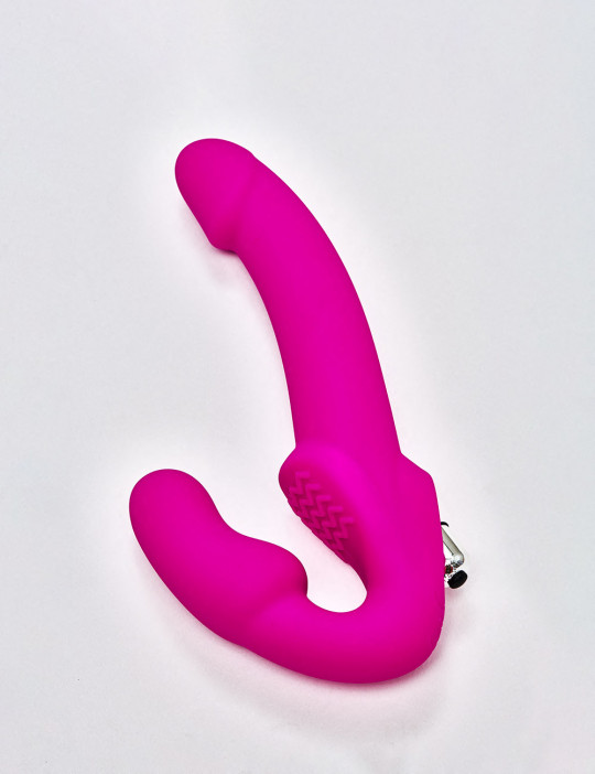 Vibrating Strapless silicone strap on Dildo Evoke