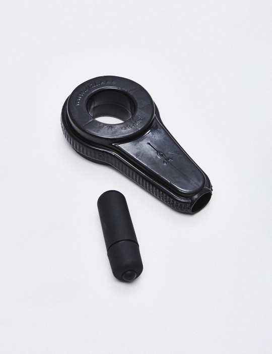 Black Vibrating Cock Ring Turbo from Zizi XXX detail