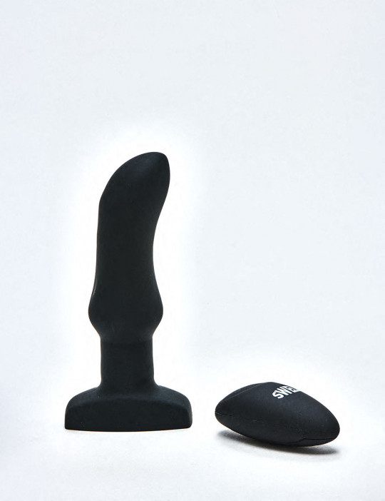 Black Vibrating Butt Plug from Swell