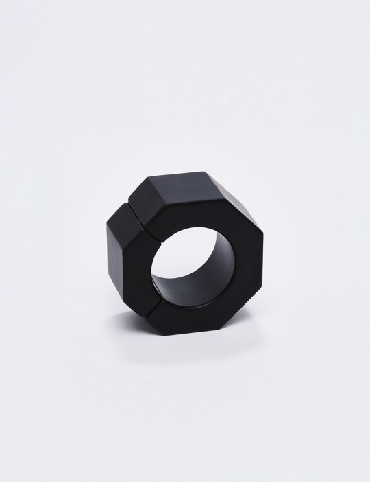 Metal Cock Ring Ze Nut 30mm by 36mm
