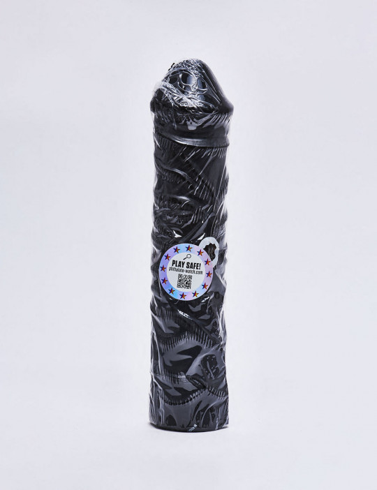 XL semi-realistic Dildo from All Black in 31cm packaging