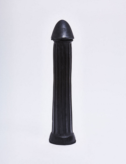 XL Dildo from All Black in 31cm